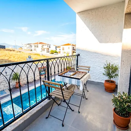 Kiva Alacati By Amarillo